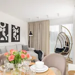 Beautiful Apartment With Balcony And Parking By Noclegi Renters