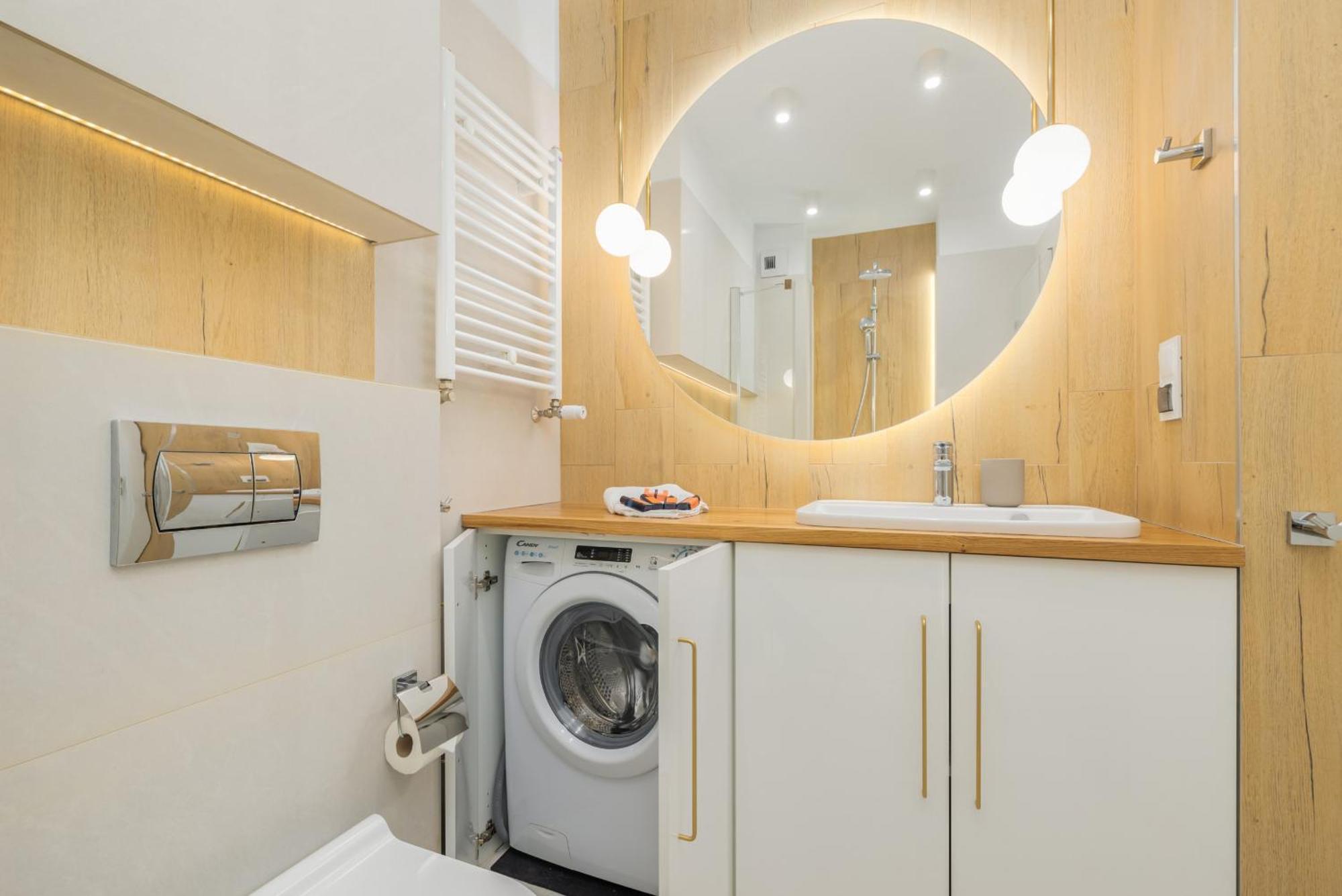 Beautiful With Balcony And Parking By Renters Kolberg