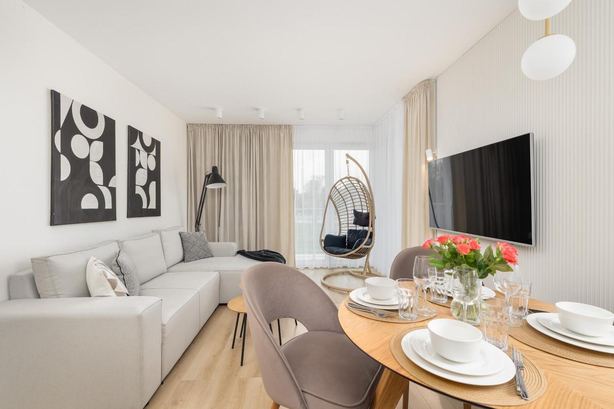 Apartment Beautiful With Balcony And Parking By Renters